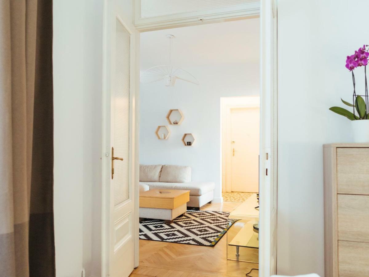 Alba Apartment On Calea Victoriei Bukares Bagian luar foto