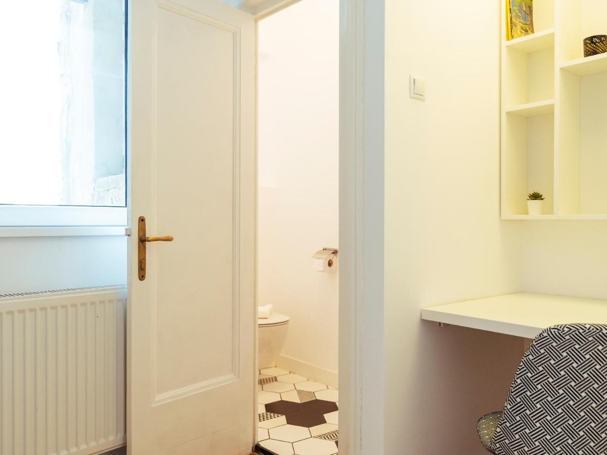 Alba Apartment On Calea Victoriei Bukares Bagian luar foto