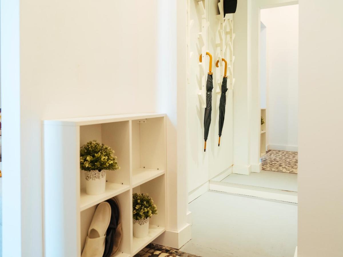 Alba Apartment On Calea Victoriei Bukares Bagian luar foto