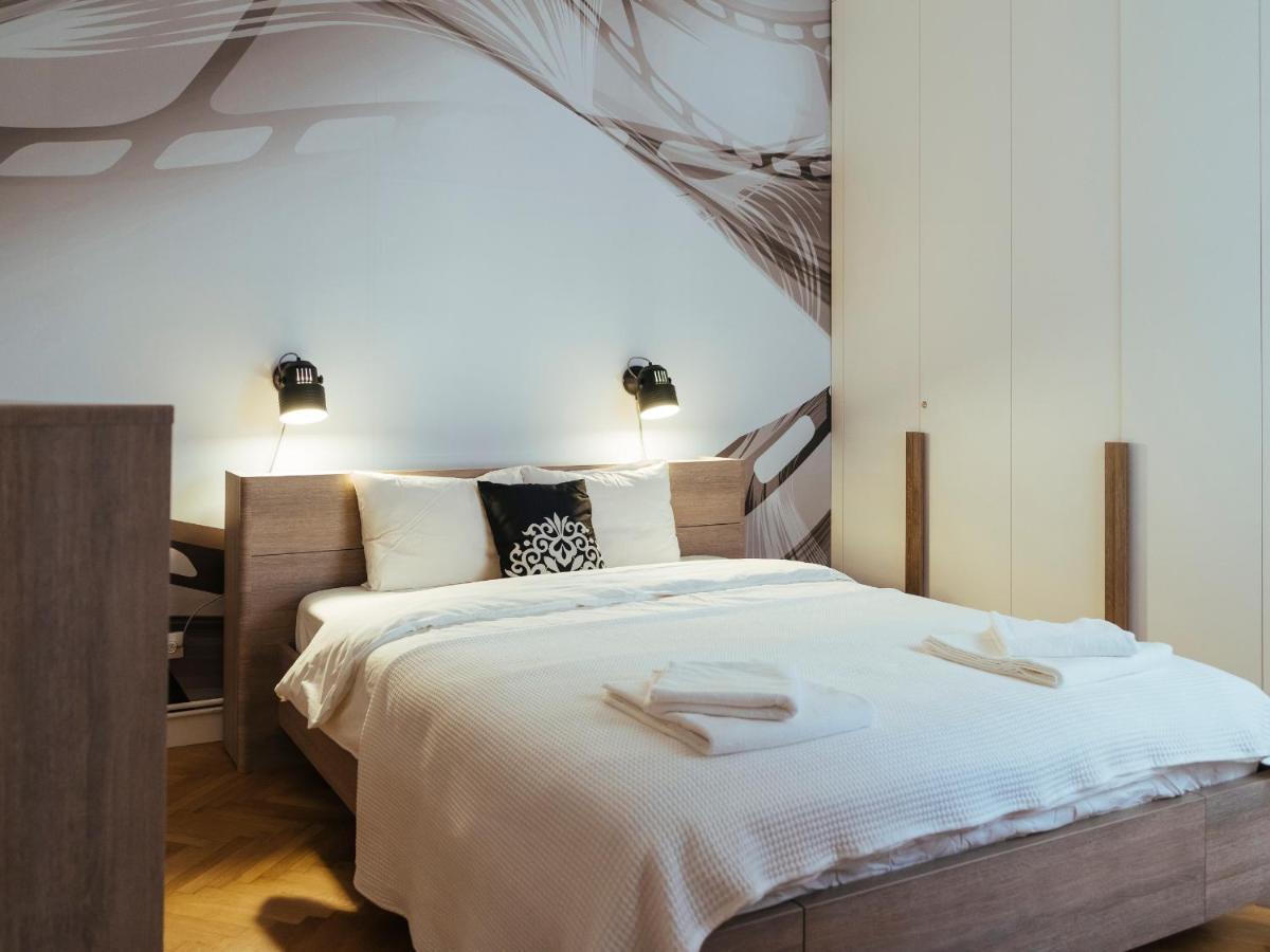 Alba Apartment On Calea Victoriei Bukares Bagian luar foto